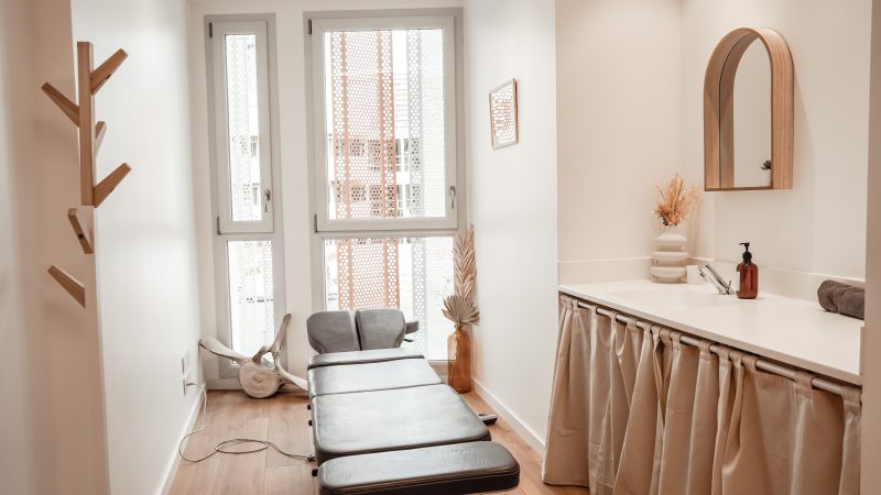 salle de consultation du cabinet d'ostéopathie | pôle santé & bien-être B.A.B | par @moodDko