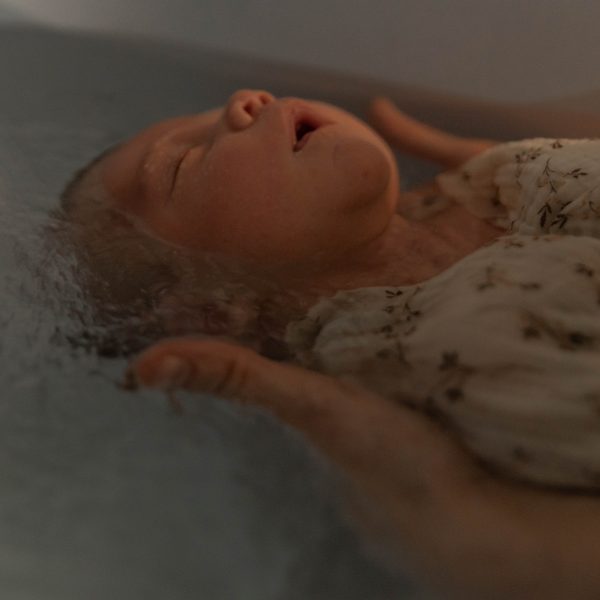 bain bébé, bain de Sonia, thérapeutique bain bébé.