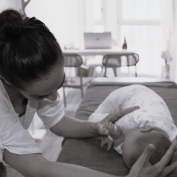 Ostéopathie nourrisson - Biarritz - Marianne Labatte